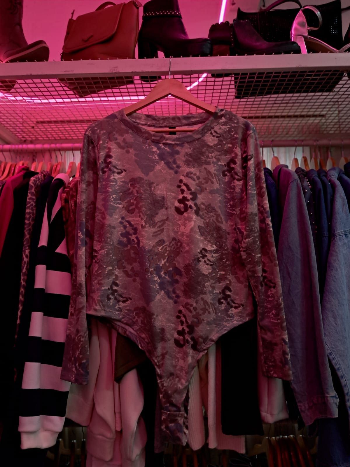 Body estampado gótico