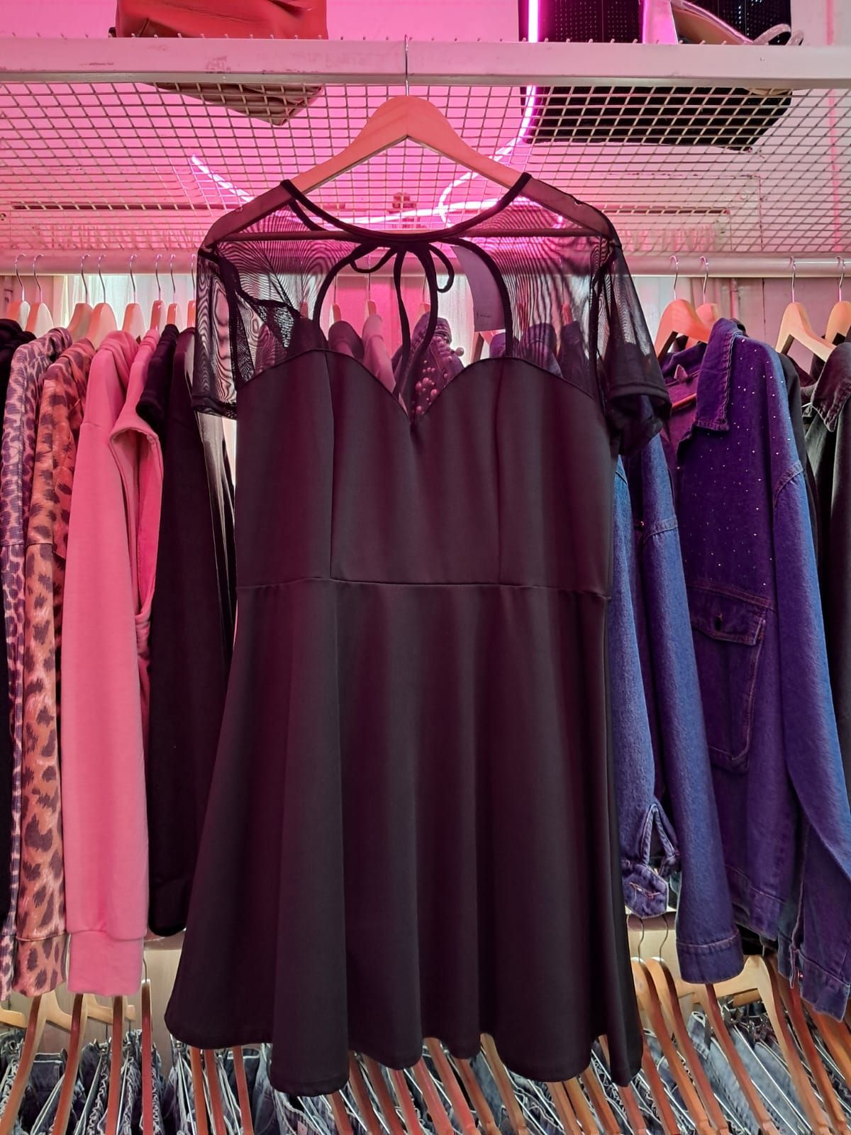 Vestido negro elegante