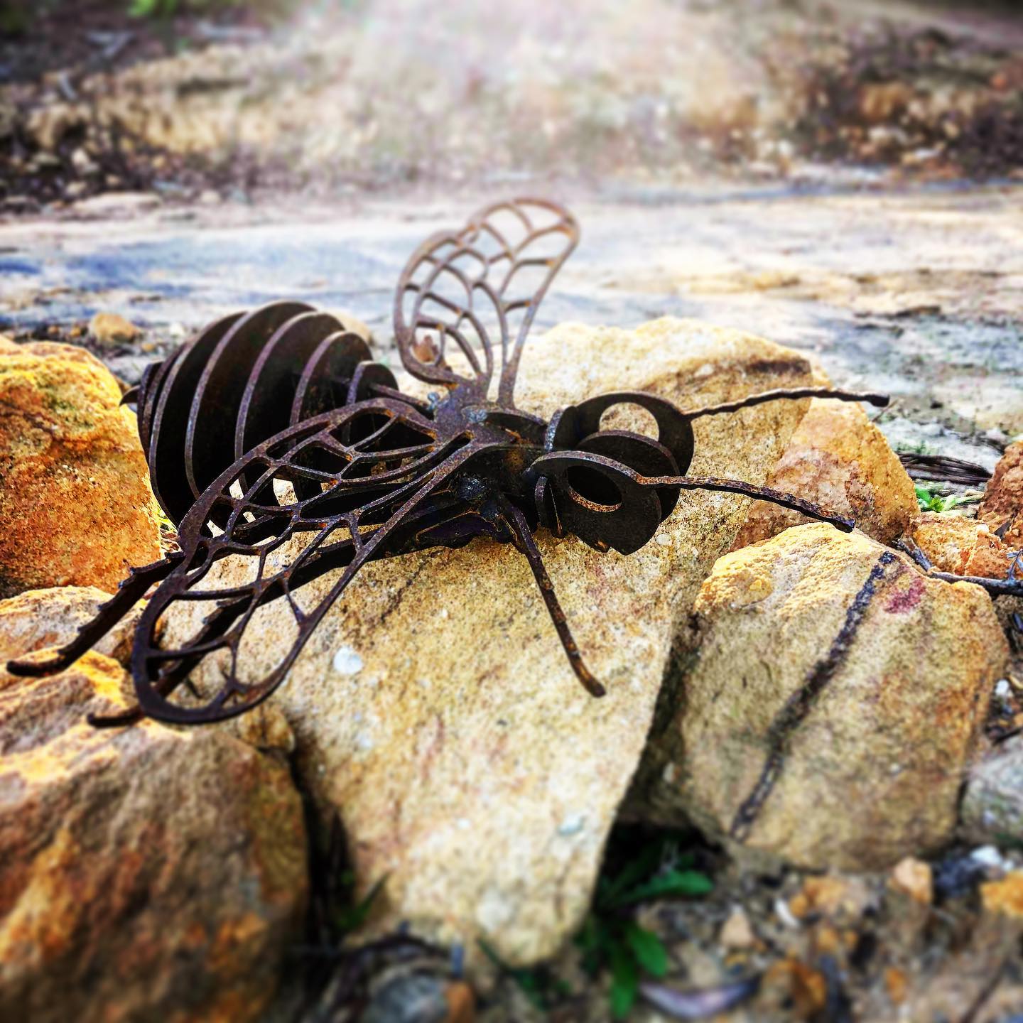 Click To Purchase RustyRose Largel Bee Metal Sculpture - Corten Steel Garden Art
