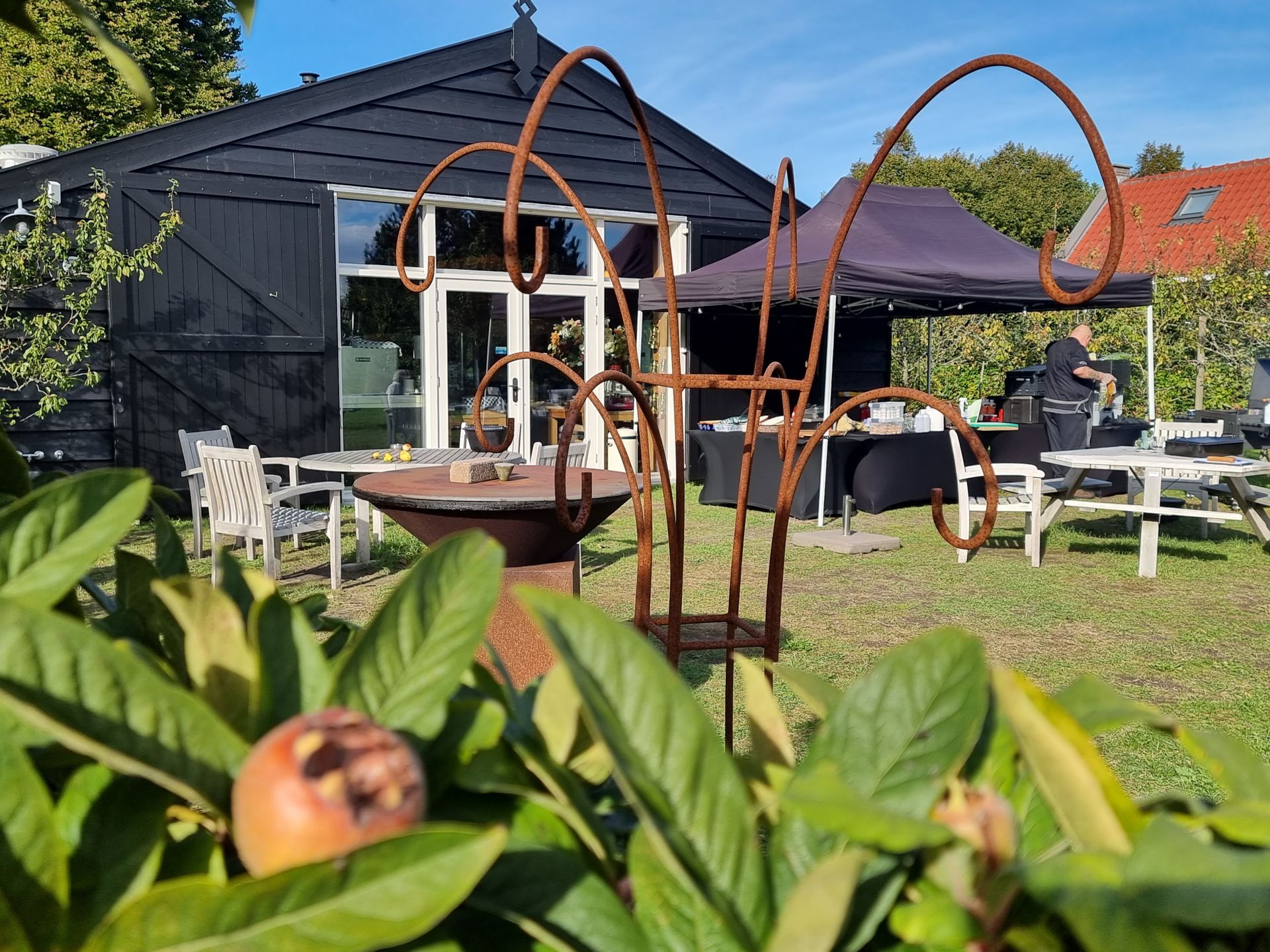 Een cateringpartij in de tuin van 