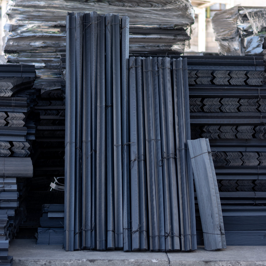 Esquineros plásticos en tarimas industriales