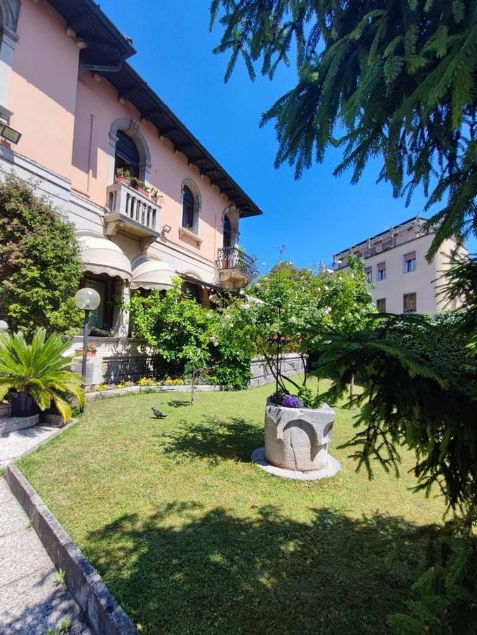 giardino della casa vacanze