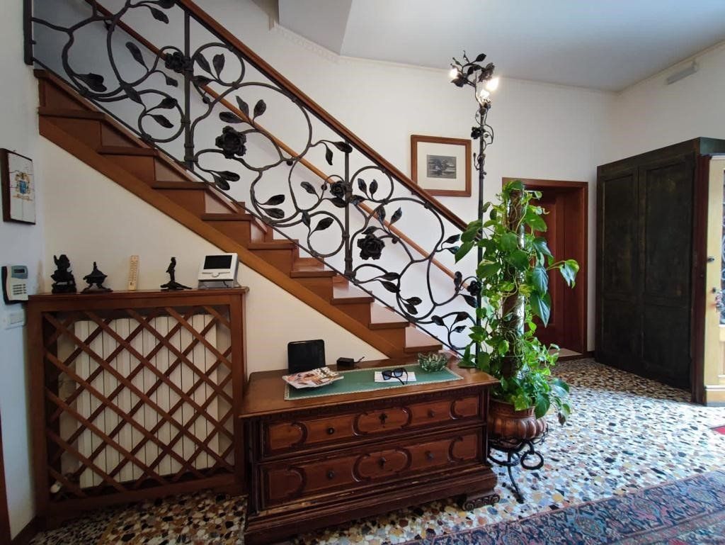 hall holiday home
