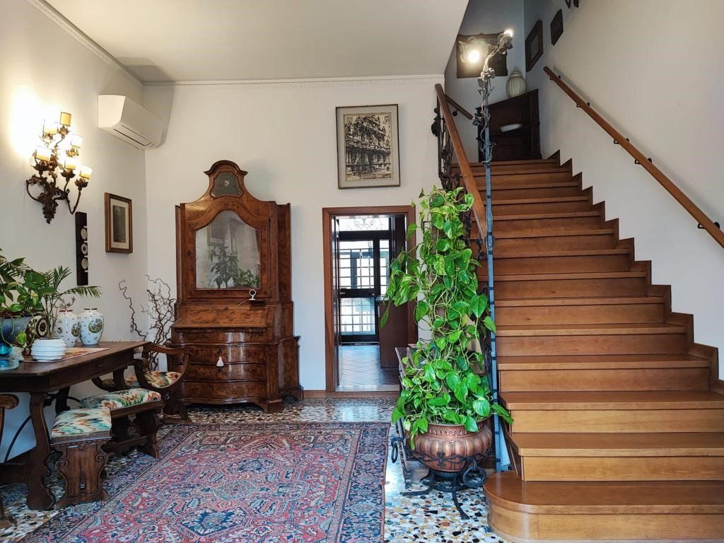 entrance holiday home
