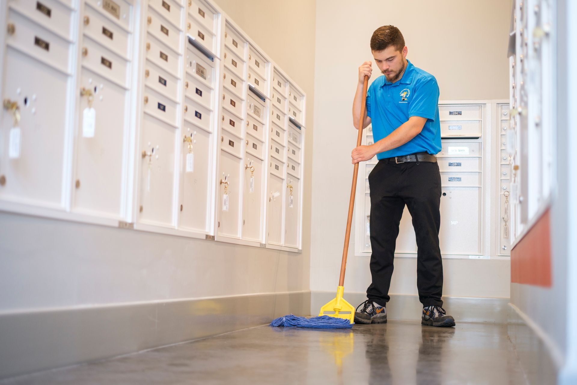 DFW commercial building cleaning company