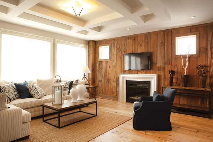Alexandria Mouldings In a livingroom