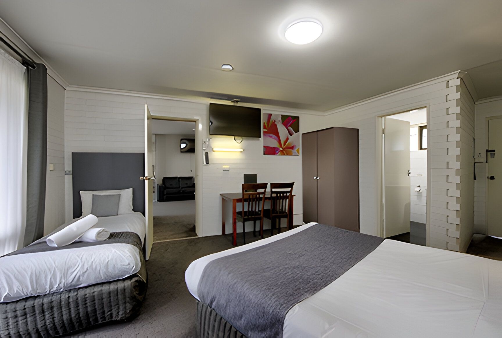 DELUXE STUDIO SUITE - Frankston Motel