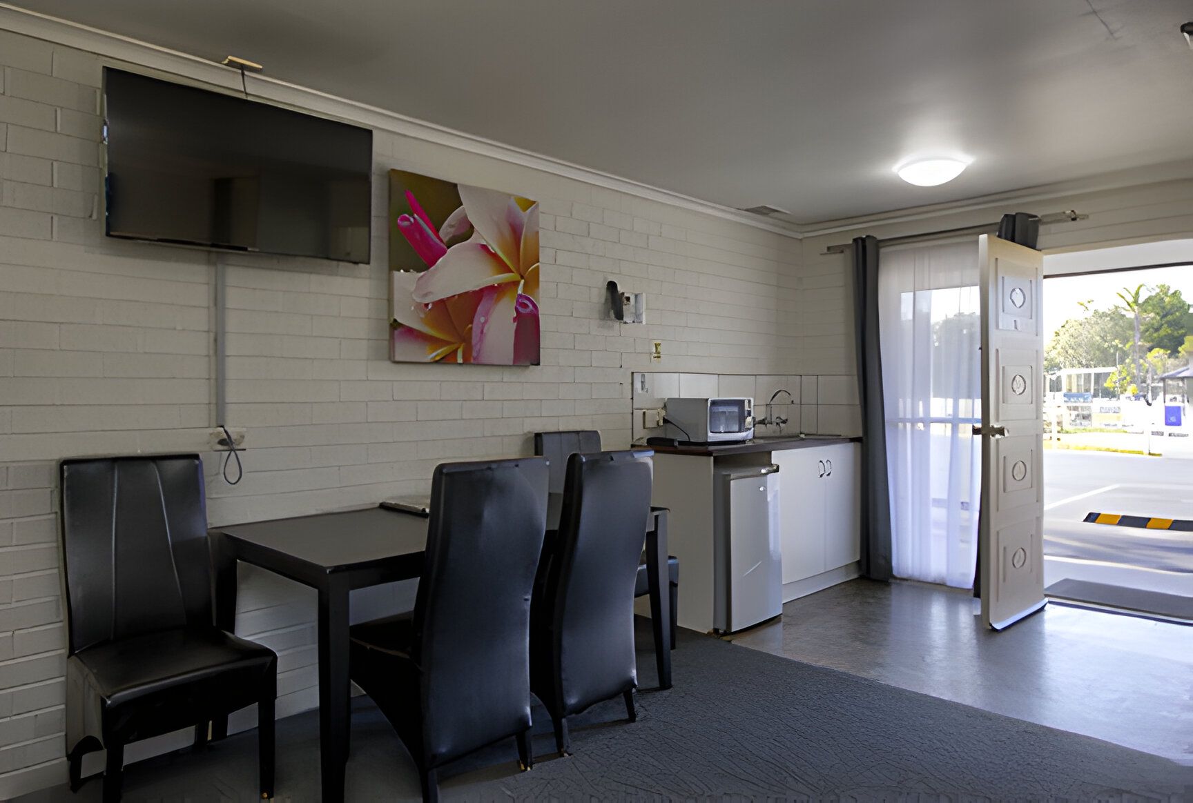 DELUXE TWIN SHARE SUITE - Frankston Motel
