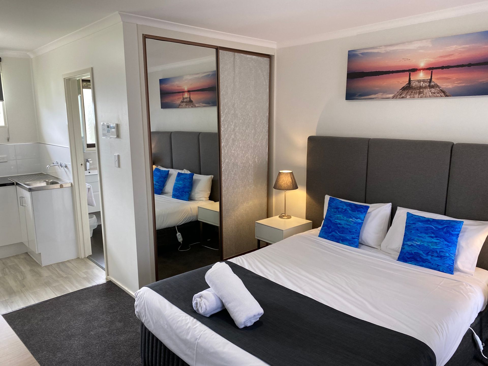 SUPERIOR SUITE - Frankston Motel