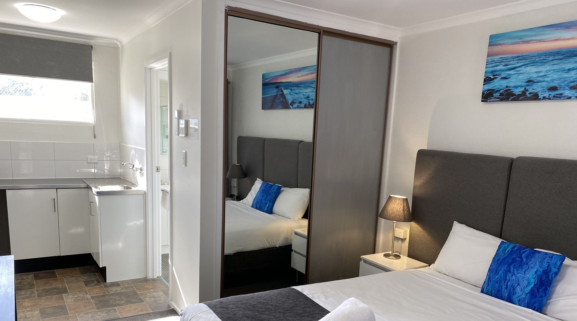 SUPERIOR SUITE - Frankston Motel