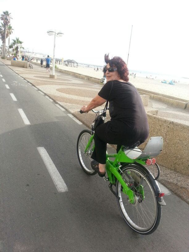 שושי על האופניים