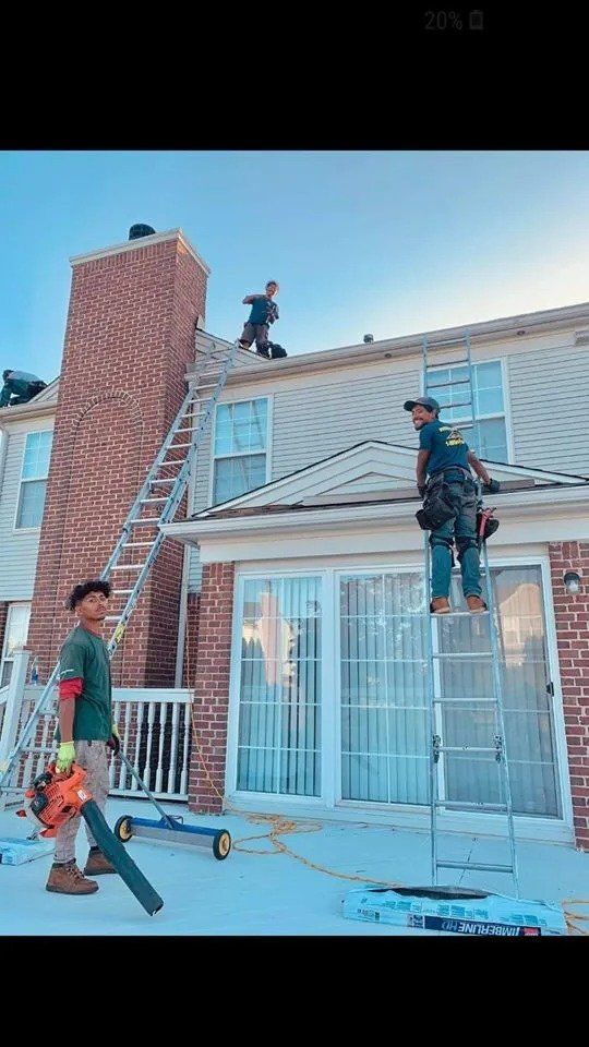 Residential Roof Maintenance and Gutter Cleaning – Diversified Roofing