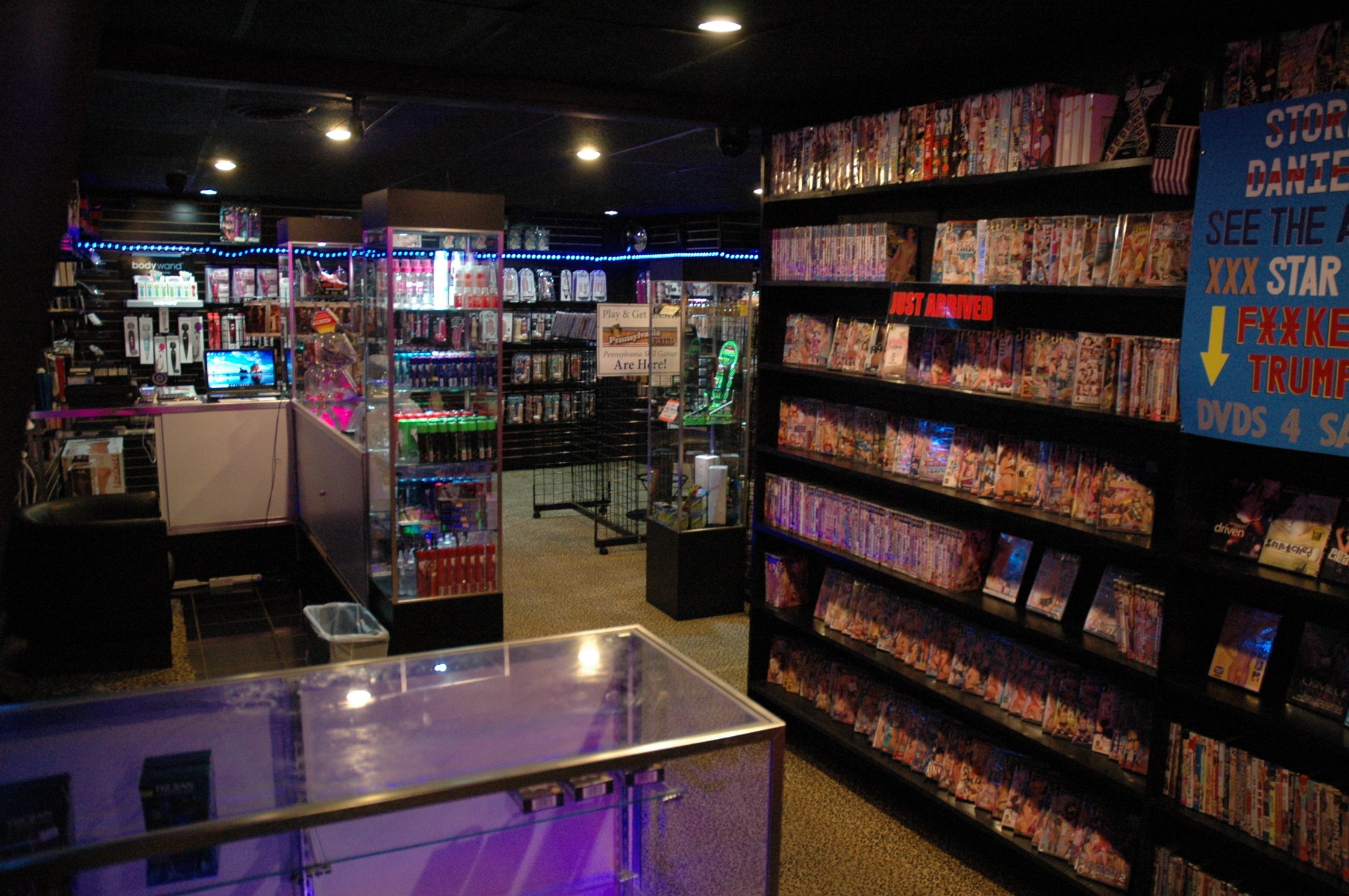 Hobbeze Inc. Central PA's Premier Adult Entertainment Venue