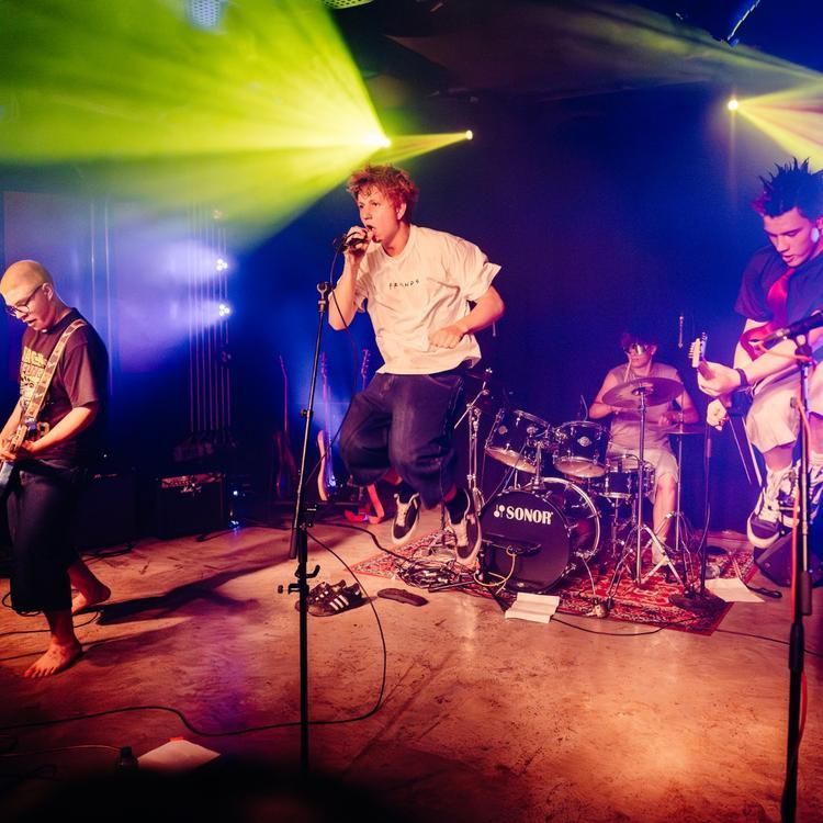 Cock'nTail eine junge Punk-Band aus Wr.Neustadt bei einem Konzert