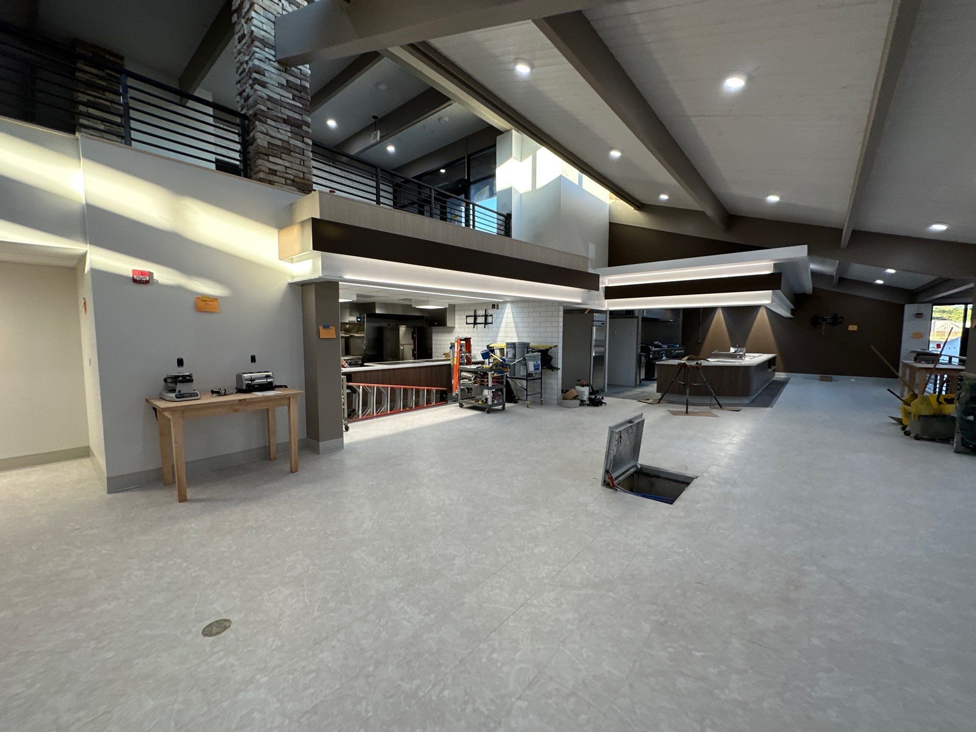 College Cafeteria Design and Kitchen Installation