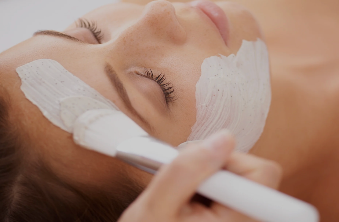 Close-Up View of Physiotherapist Doing Massage | Wynnum, Qld | Beauty in Style Day Spa