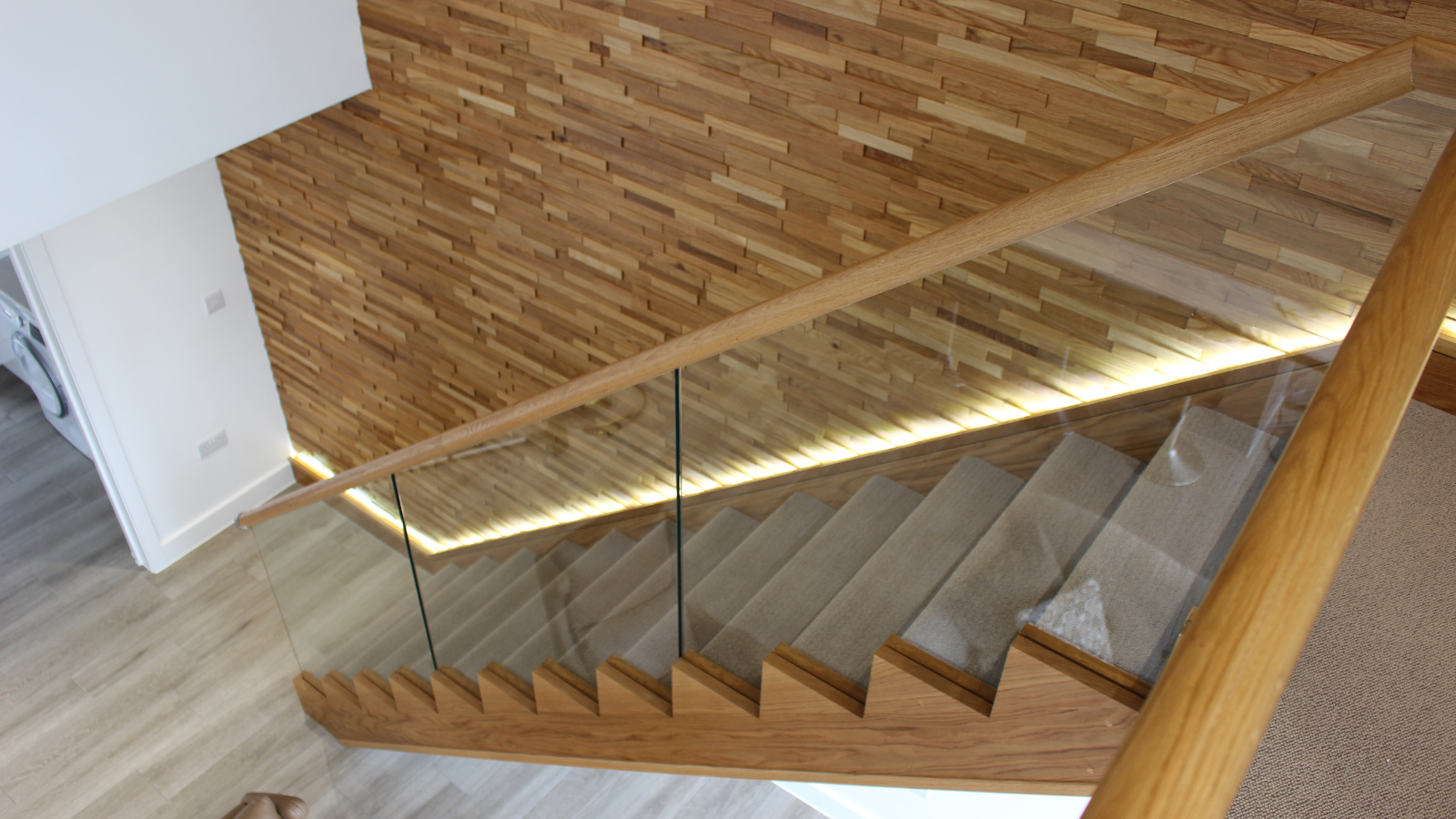 Glass balustrade staircase
