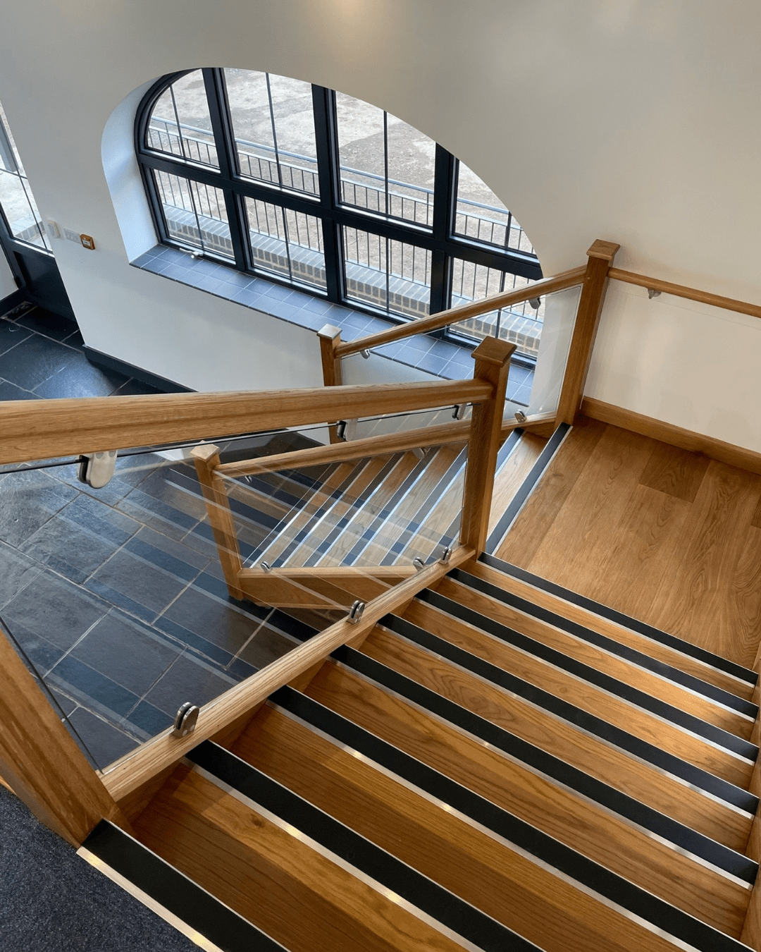 Glass balustrade staircase