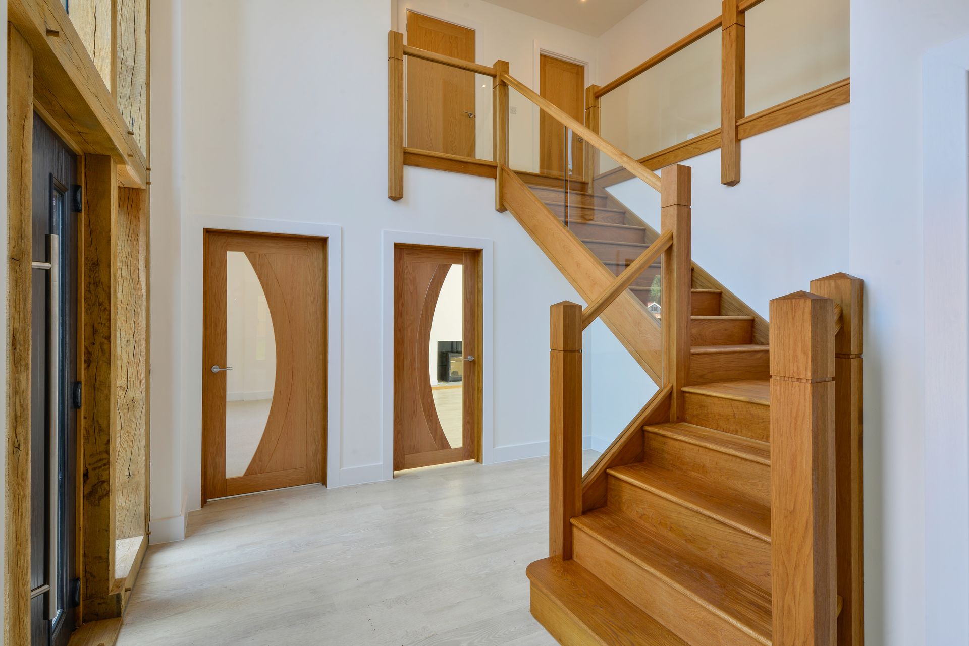 Staircase support with site survey
