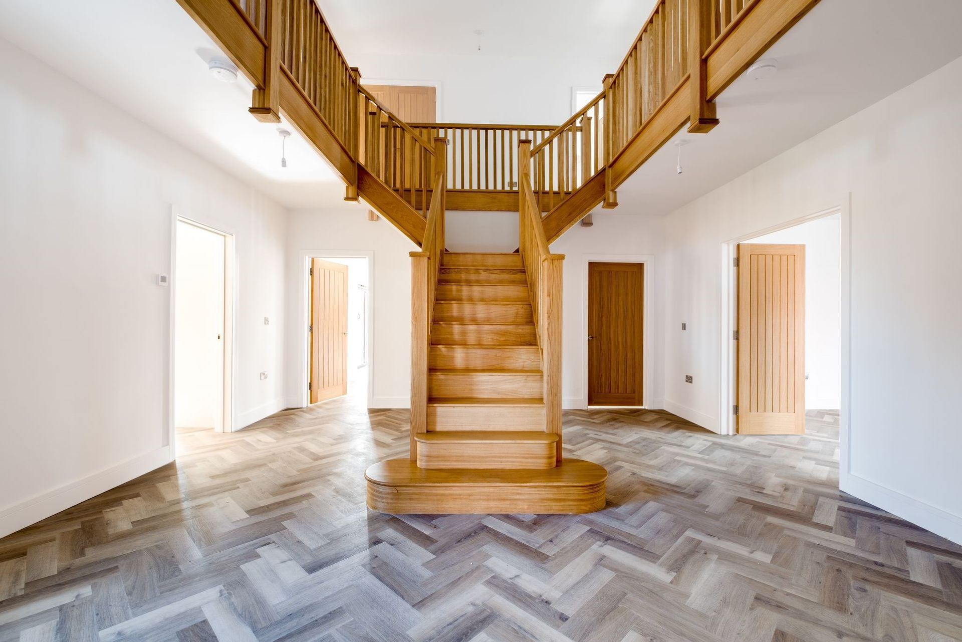Glass balustrade staircase