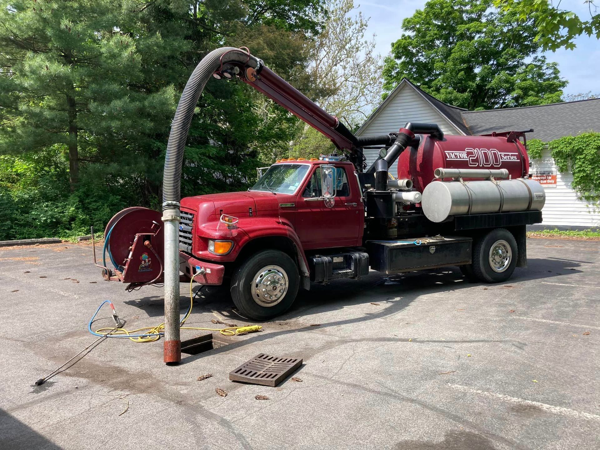 High Vac Truck in Action, Cleaning Out Tanks, Car Wash Tanks, Wastewater basins, storm water and more.