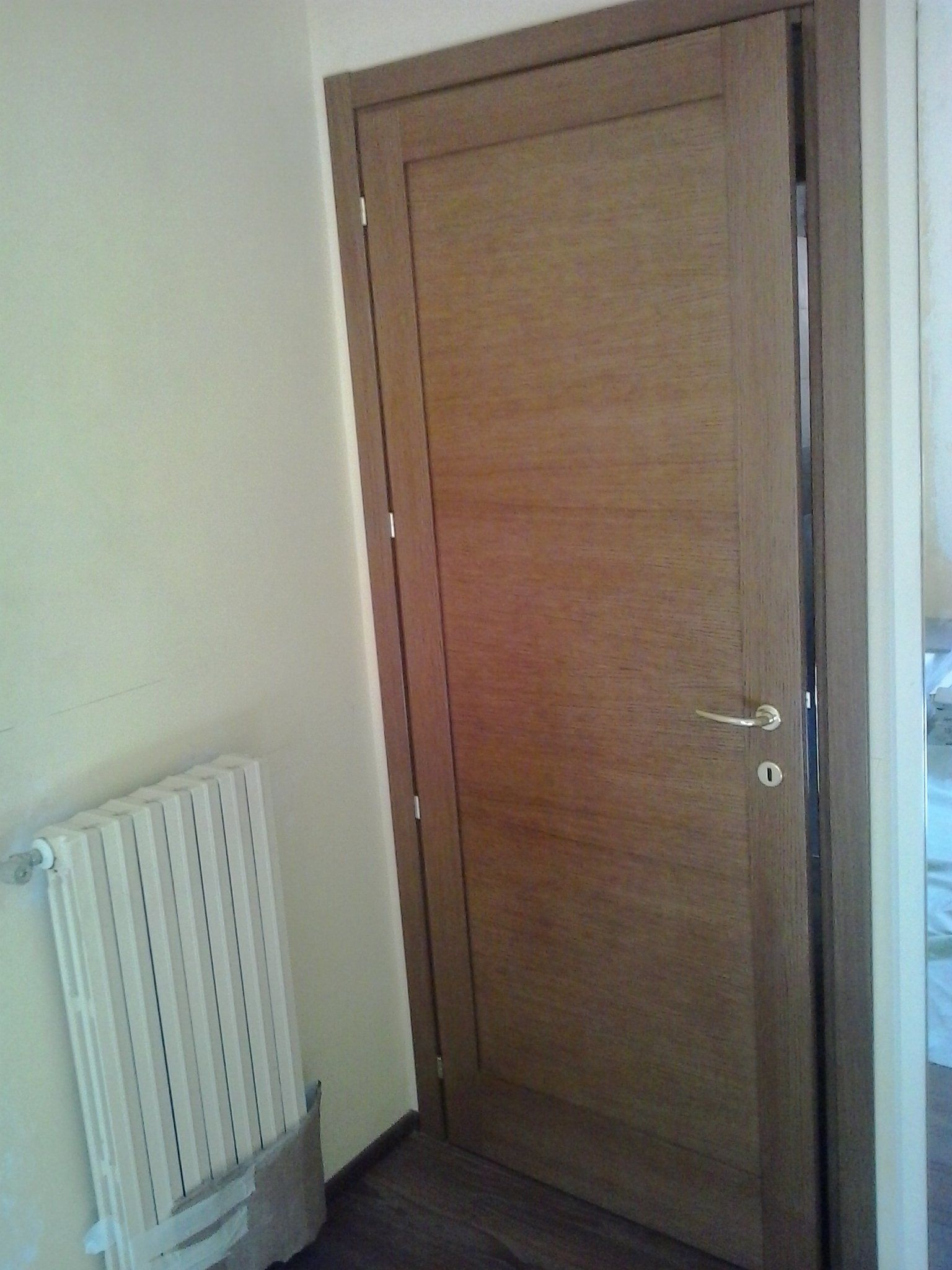 porta a battente in legno