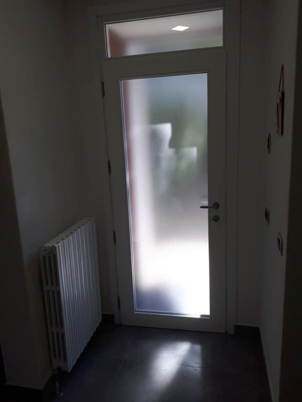 Porta in legno e vetro
