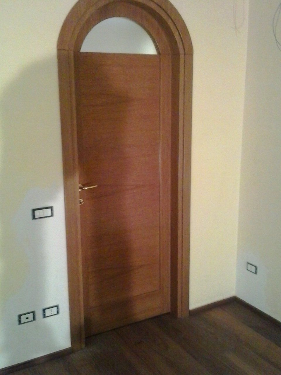 Porta d'ingresso in legno
