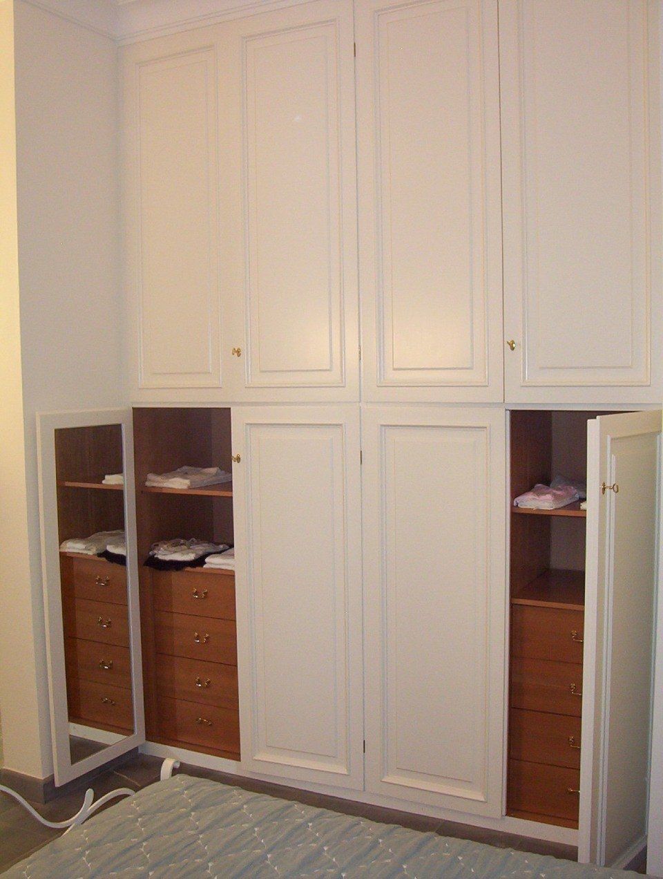 Armadio in legno