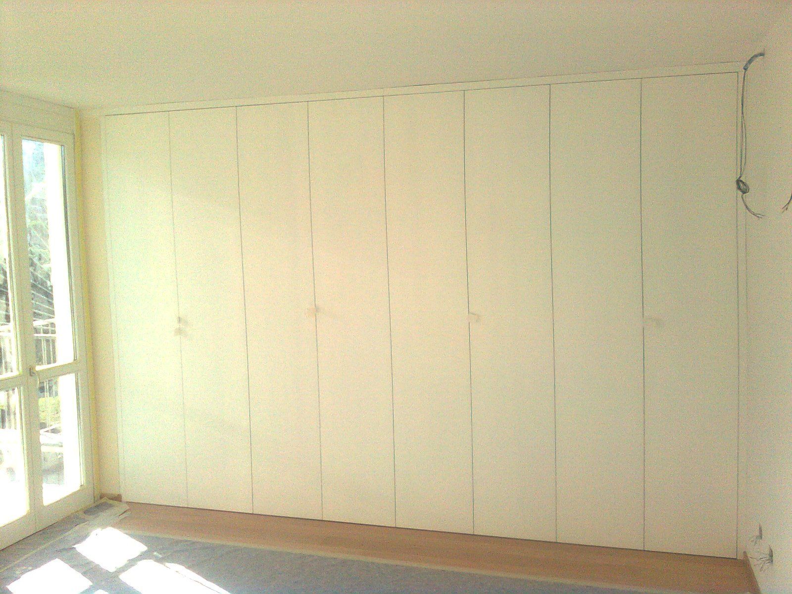 armadio in legno