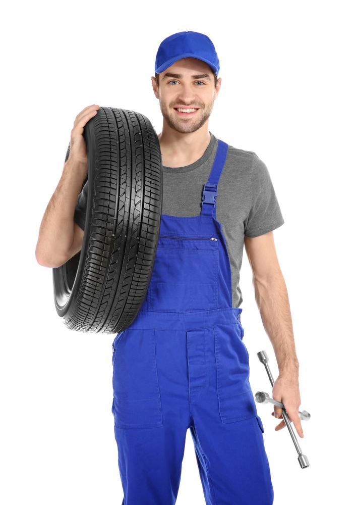 Mechanic — Tyre Service In Blackwater, QLD
