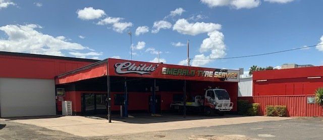 Tyre Service Shop Front View - Tyre Service In Emerald