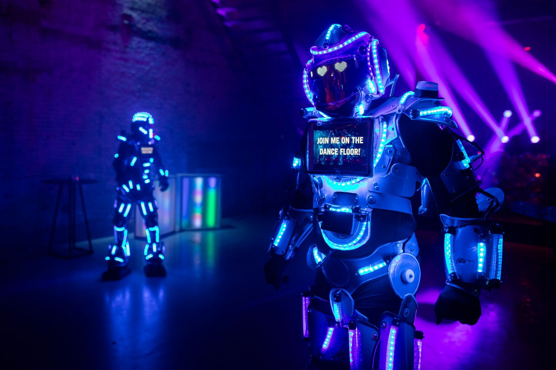 Silva Blu Stiltwalkers Led Robots