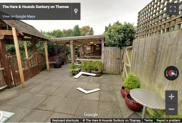 The Hare Hounds, Sunbury |  Patio
