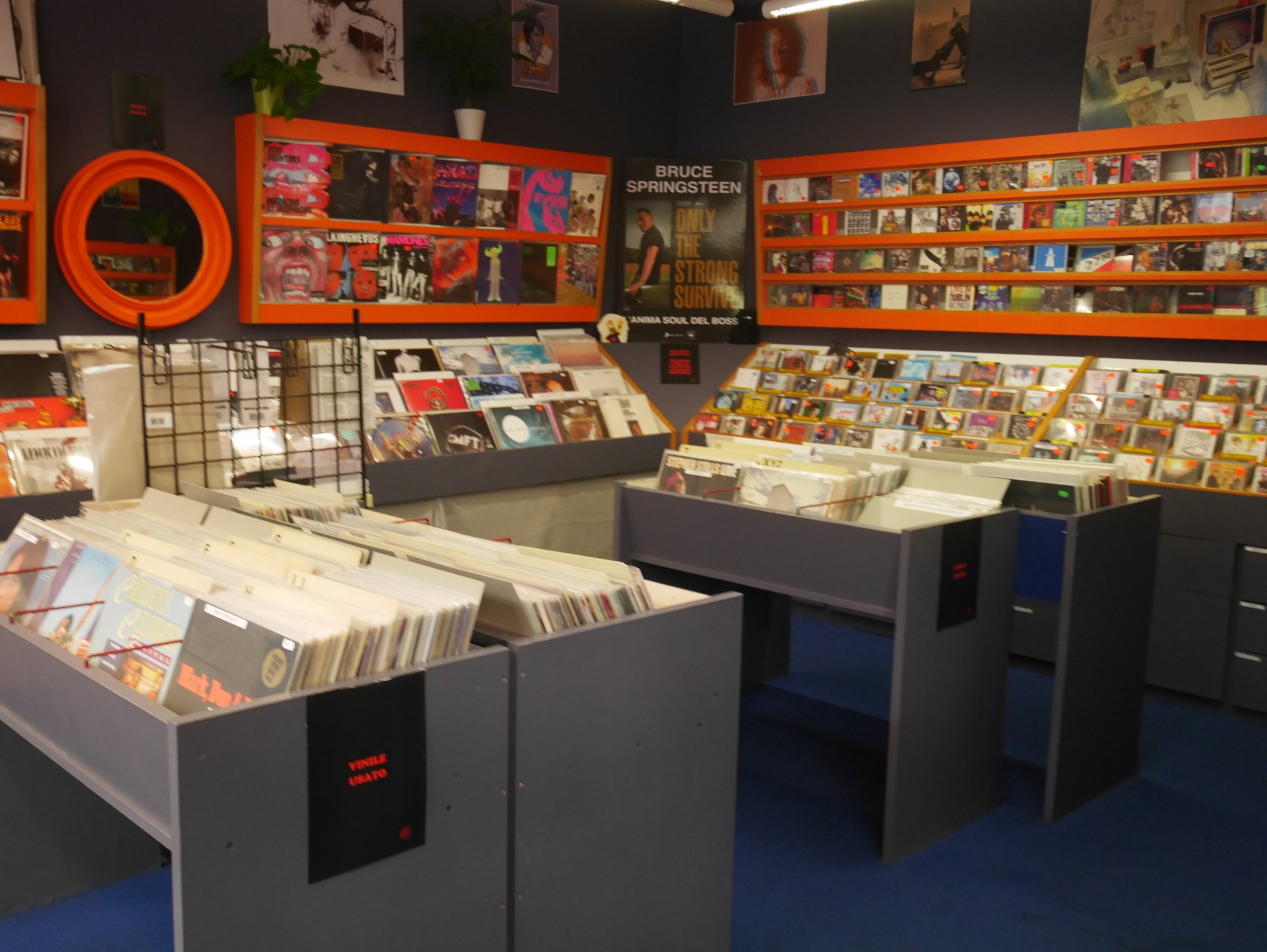 negozio-lp-e-cd-nuovo-e-usato-bolzano-rebel-rebel-records-store