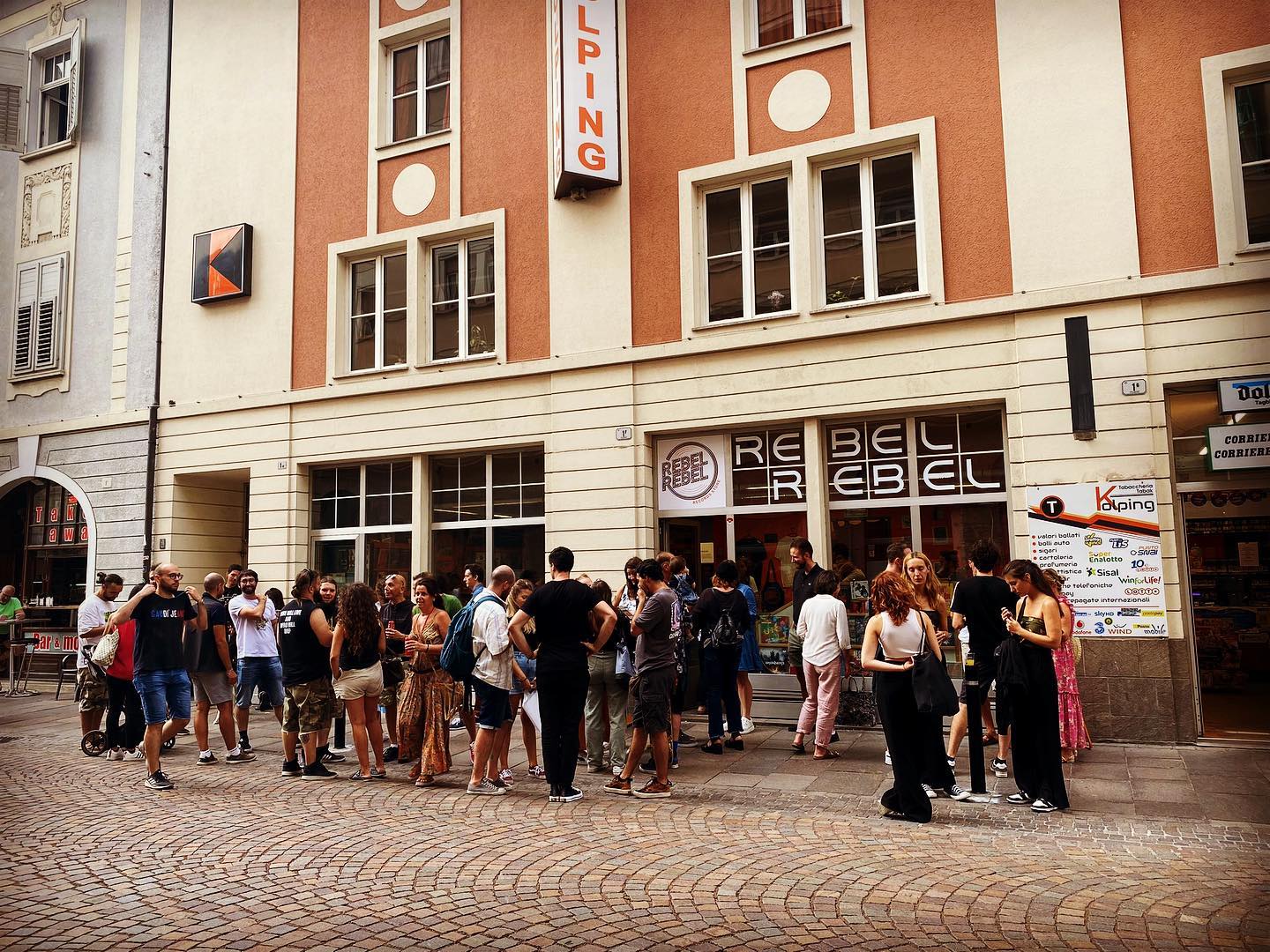 Negozio LP e CD nuovo e usato Bolzano Rebel Rebel Records Store