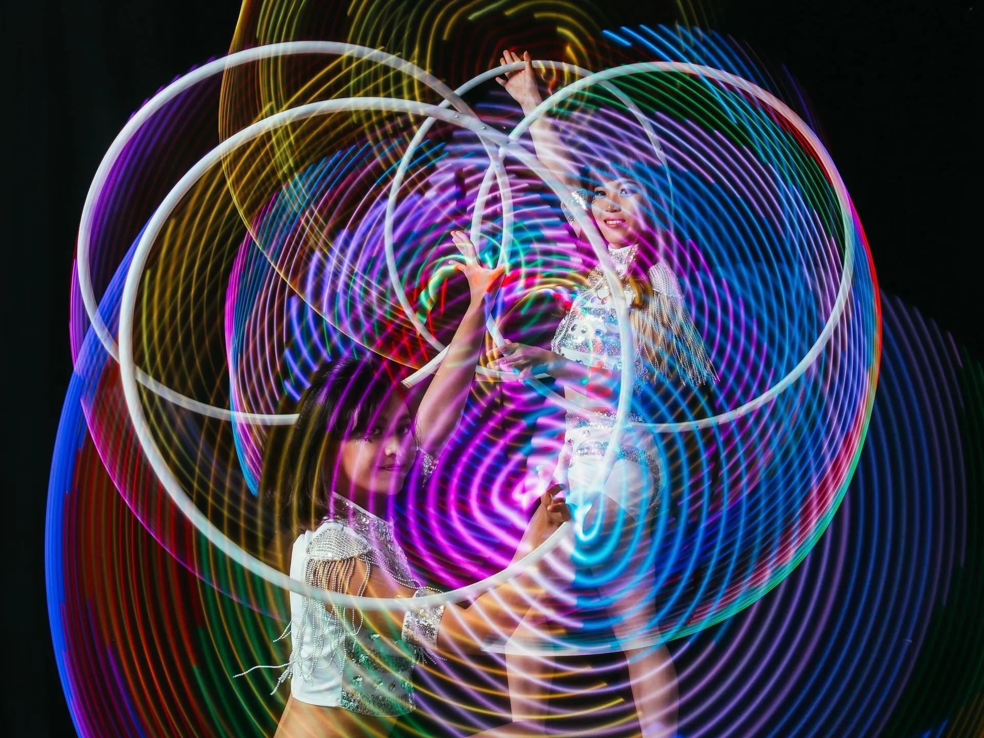 每週五的魔幻親子夜，邀請知名劇團演出