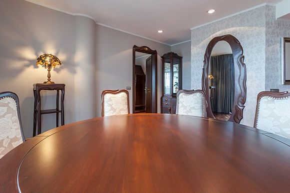 Round Table and Chairs in Dining Room — Lexington, OH — Craftwood LLC