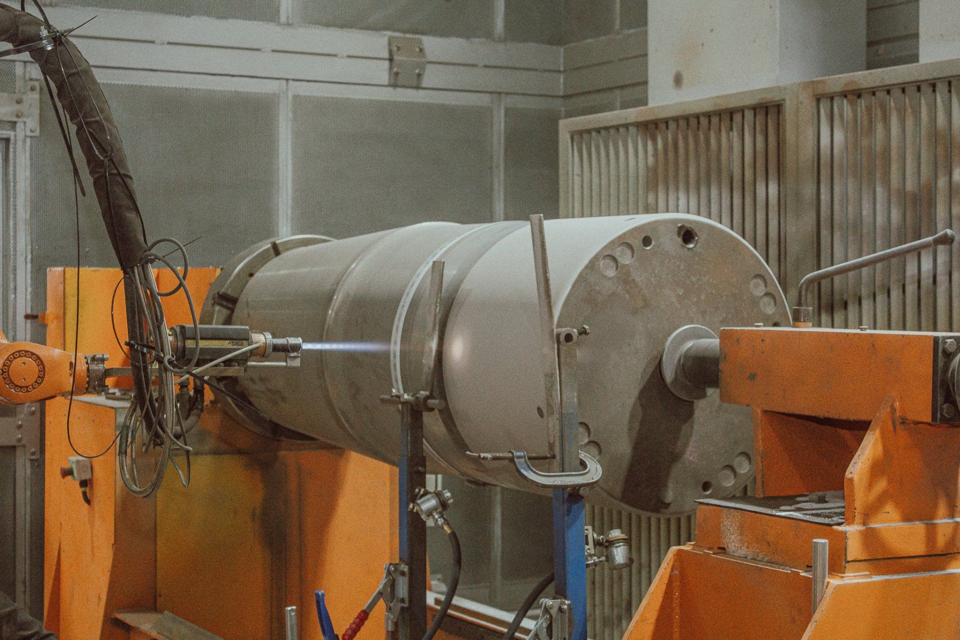 HVOF Spraying The Secondary Cone Crusher Main Shaft