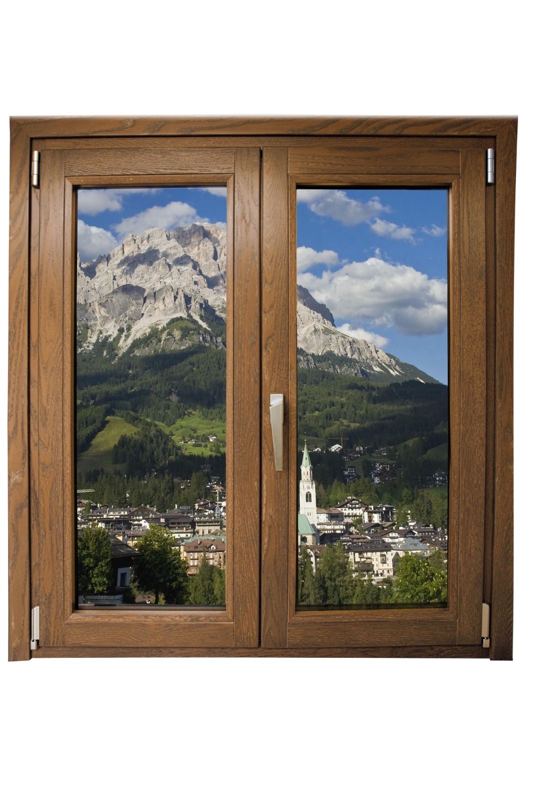 Telaio di finestra in legno con vista sulle montagne, sulla città e sul cielo azzurro con nuvole.