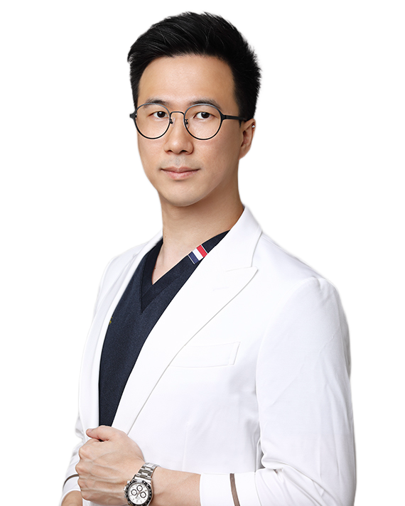 聖緹雅醫美整形外科主治醫師兼竹北診所院長王樹偉醫師