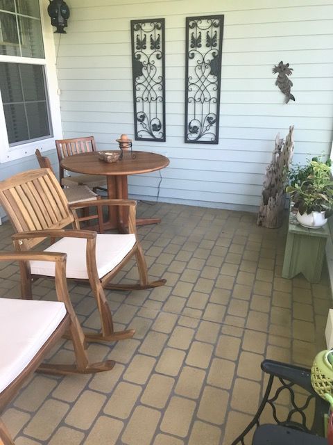 Stenciled Bricks with Acid Stain- AFTER