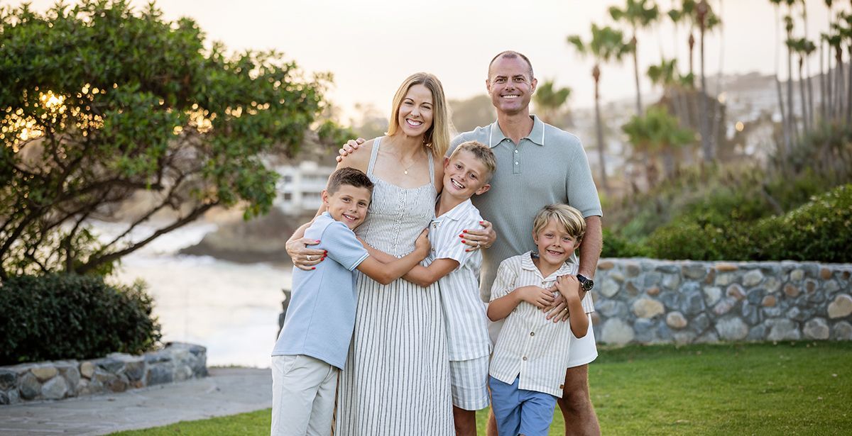 Family portrait at Heisler Park in Laguna Beach