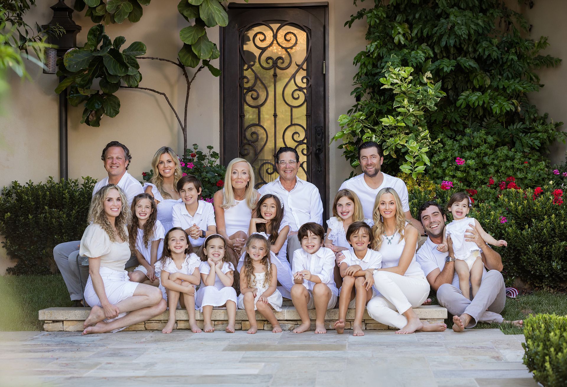grandparent kids and grandkids portraits on the bluff at Heisler Park in Laguna Beach