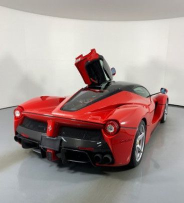 Ferrari 4