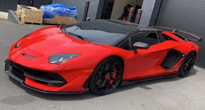 Lamborghini 1