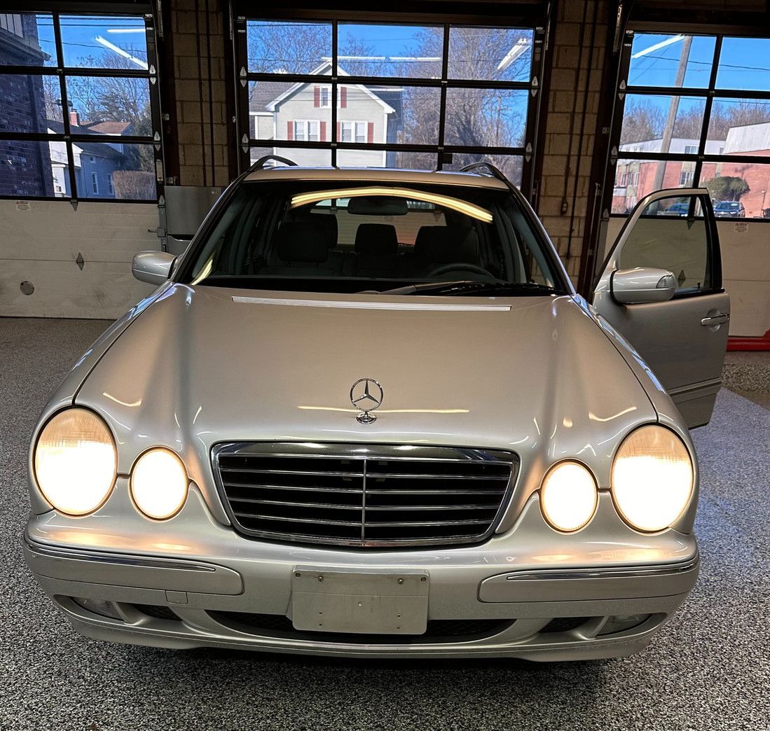 Mercedes 2