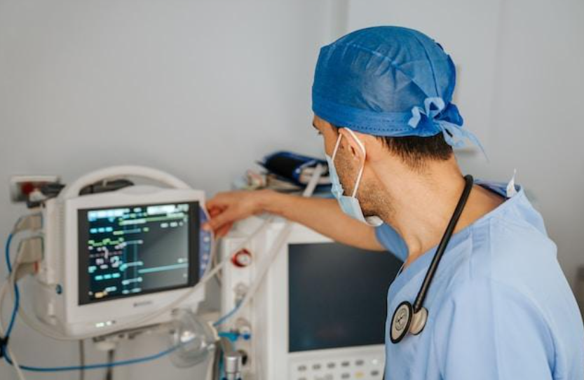 When to Go to Urgent Care vs. When to Go to the Emergency Room
| Dr. Mike's Walk-In Clinic 
