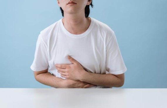 Food Poisoning or Stomach Bug? How to Tell & When to Get Medical Help | Dr. Mike's Walk-In Clinics Food Poisoning or Stomach Bug? How to Tell & When to Get Medical Help | Dr. Mike's Walk-In Clinics