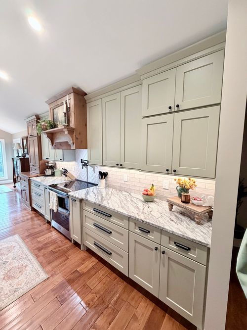 Complete kitchen remodeling project by Wood and Stone in Erlanger Kentucky